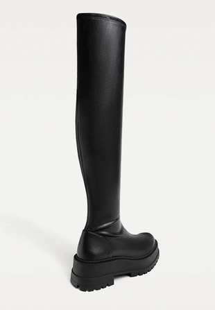 Черные сапоги XL на плоской рифленой подошве- Заказать в России