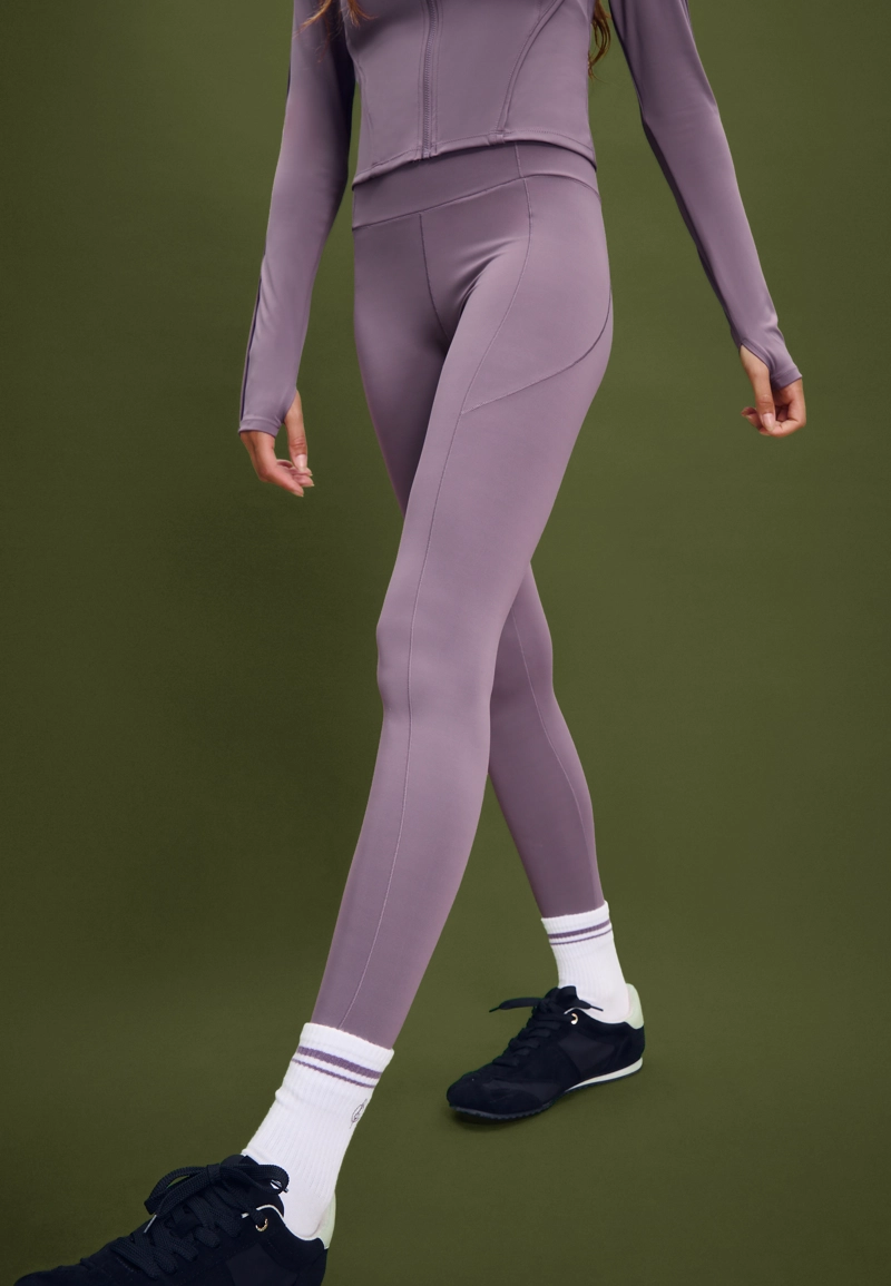 Легинсы укороченные с вырезами