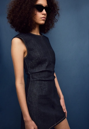 Короткое джинсовое платье- Заказать в России