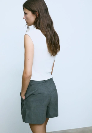 Нарядные шорты в полоску с защипами- Заказать в России