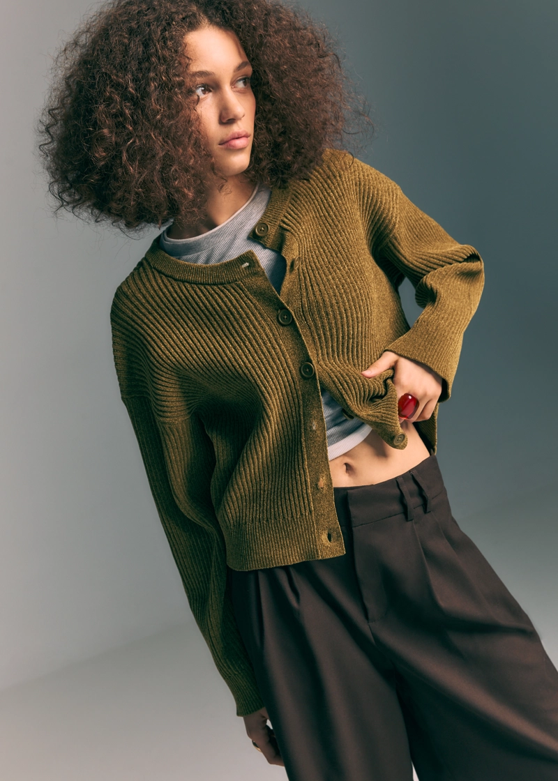 Трикотажный жакет на пуговицах