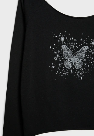 Футболка с вырезом «лодочка»- Заказать в России