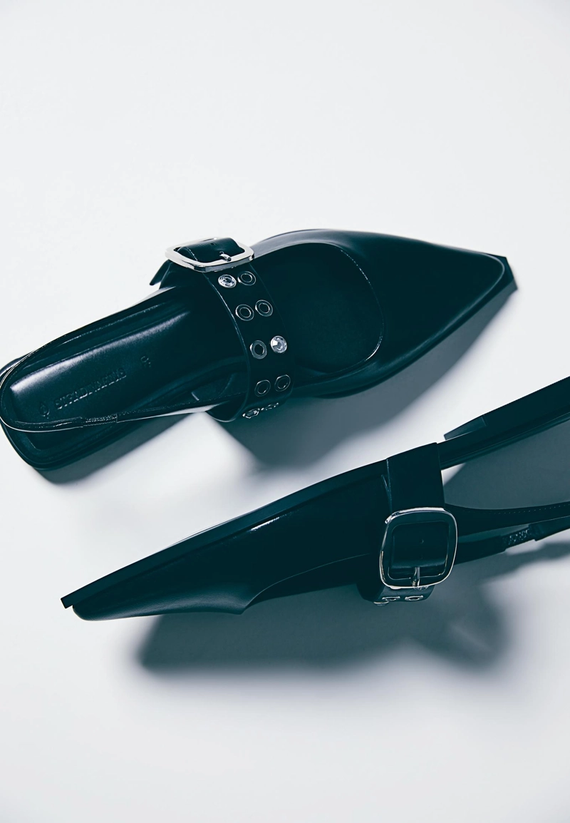 Туфли-мюли на плоской подошве с пряжкой