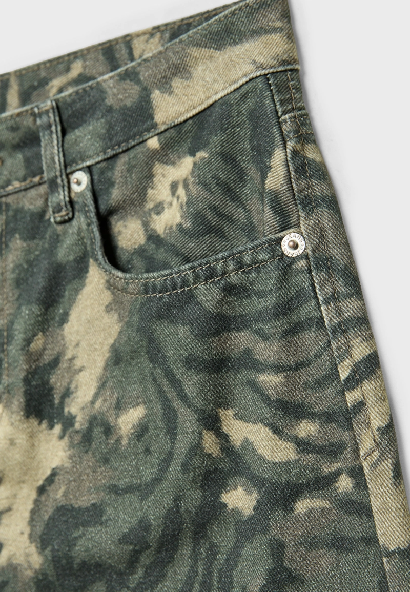 Широкие брюки с принтом и низкой посадкой