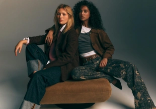 Широкие брюки с принтом и низкой посадкой- Заказать в России