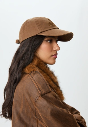 Укороченная комбинированная куртка из искусственного меха- Заказать в России