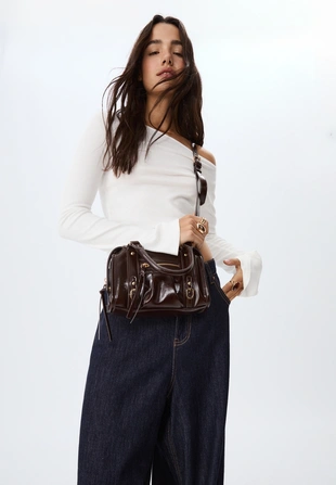 Сумка-боулинг с плечевым ремнем из искусственной кожи- Заказать в России