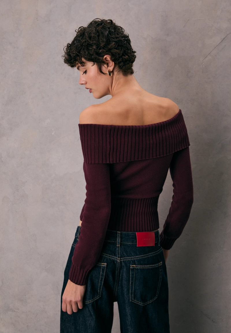 Вязаный джемпер с открытыми плечами