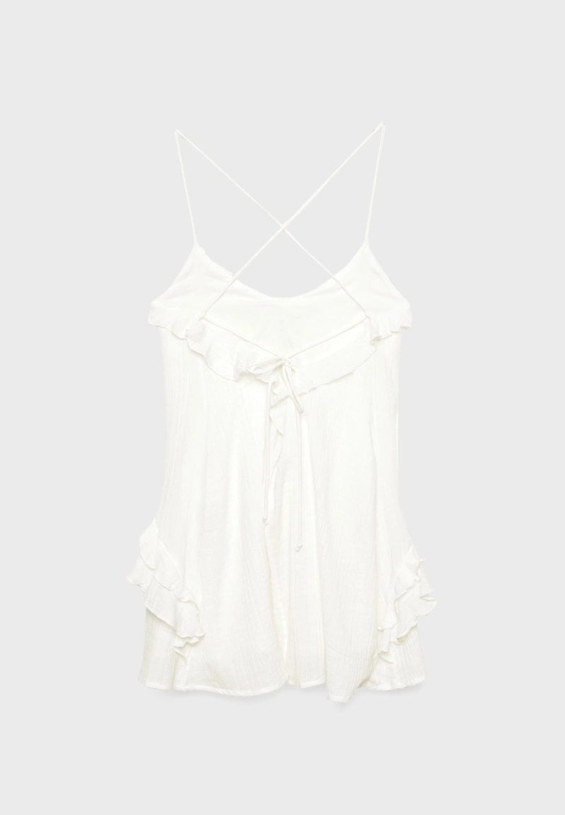 Короткое платье на бретельках с воланами