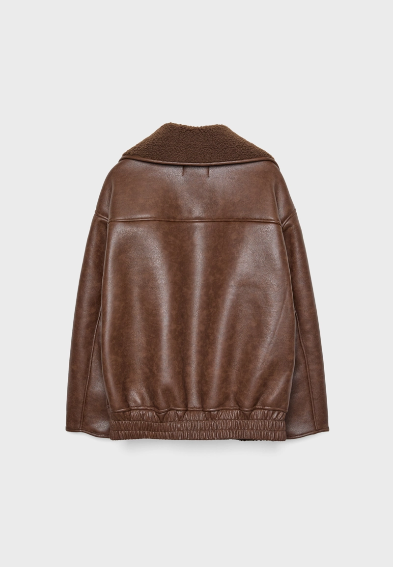 Куртка из искусственно состаренной кожи