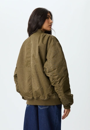 Купить Stradivarius Бомбер с эффектом потертости