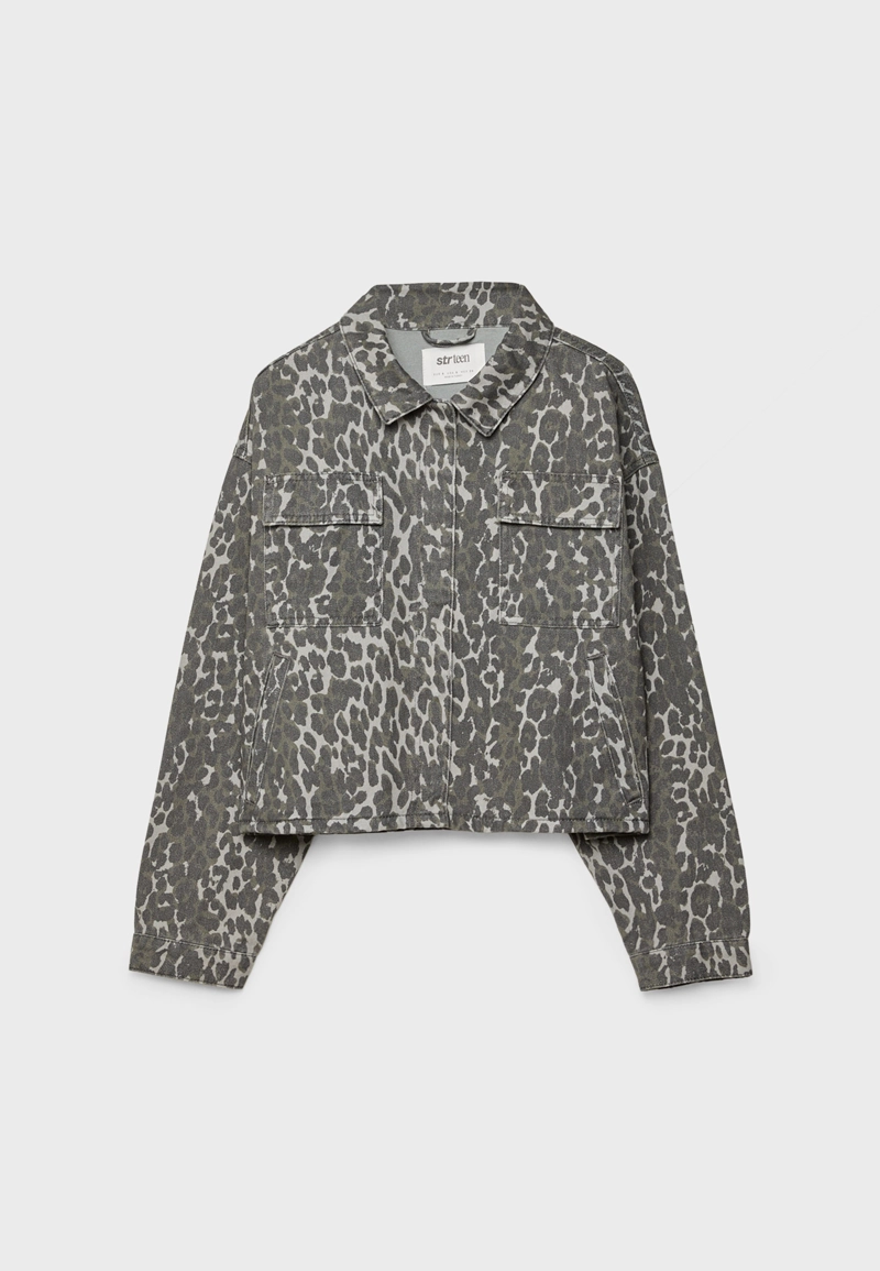 Куртка с анималистическим принтом и карманами