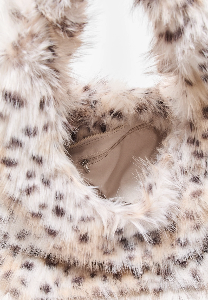 Сумка на плечо из искусственного меха