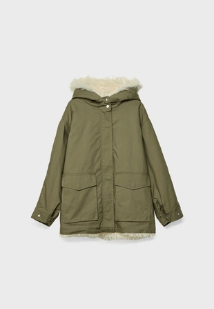 Парка стеганая с длинным искусственным мехом внутри- Заказать в России