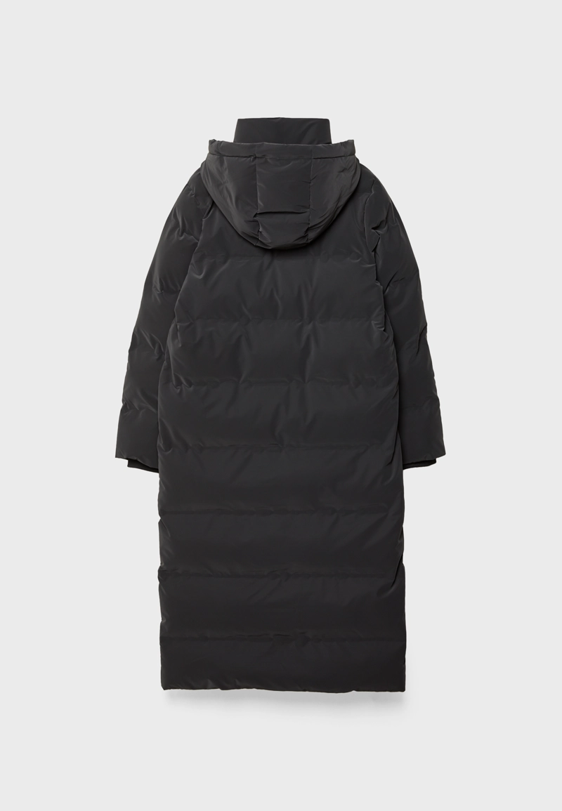 Длинное стеганое пальто