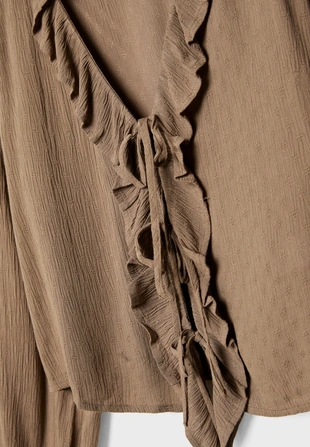 Блузка с воланами- Заказать в России