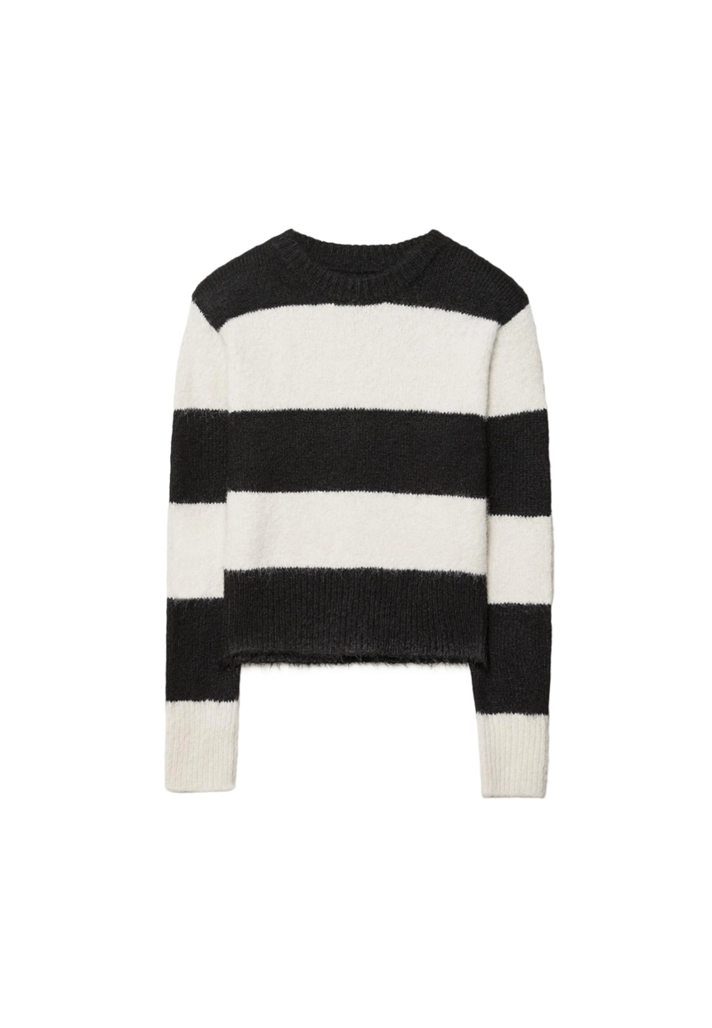 Свитер с подплечниками