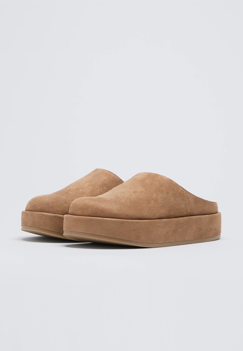 Сабо на платформе из искусственной кожи