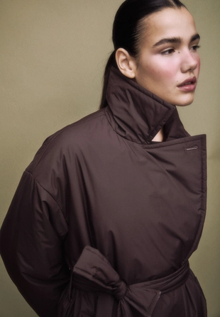 Длинное стеганое пальто в стиле тренч- Заказать в России