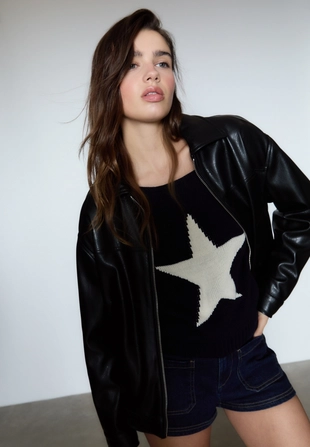 Асимметричный трикотажный джемпер со звездой- Заказать в России