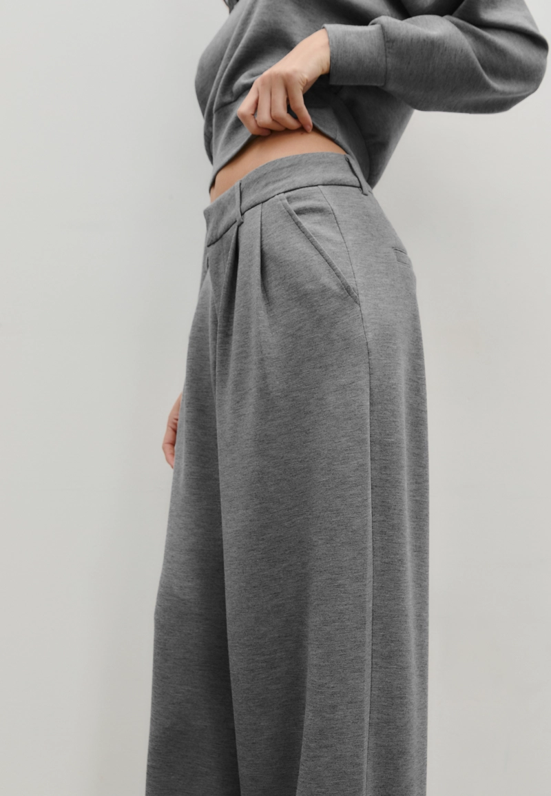 Брюки классические из мягкой ткани