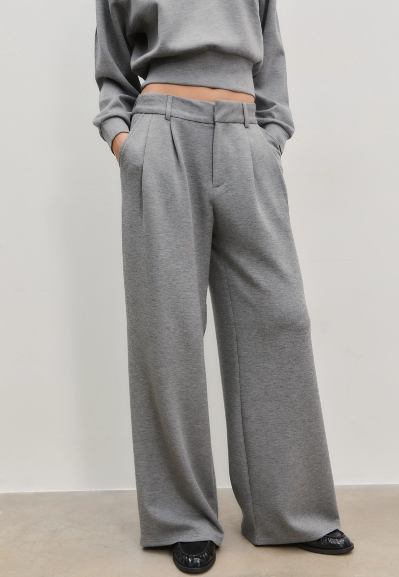 Брюки классические из мягкой ткани