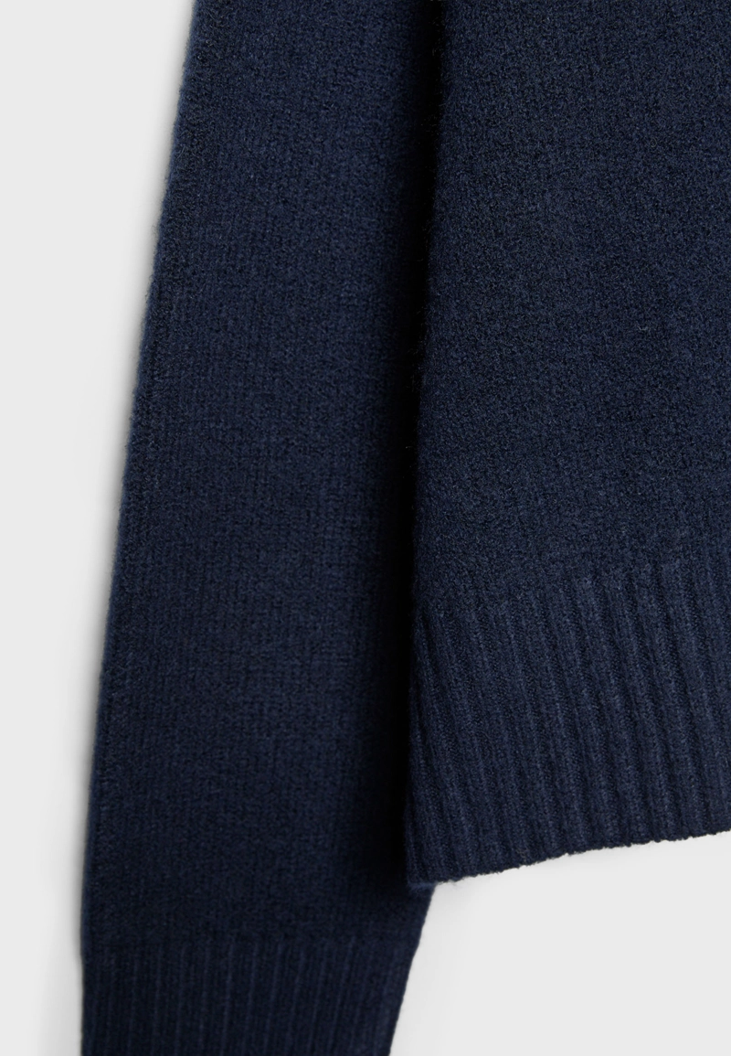 Базовый мягкий джемпер