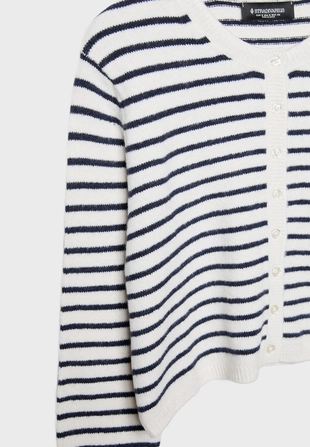 Вязаный кардиган с пуговицами из мягкой ткани- Заказать в России