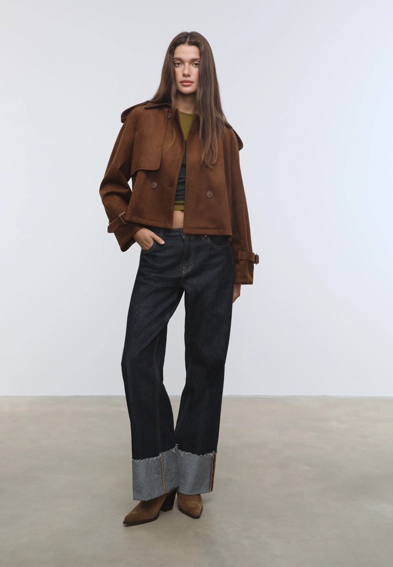 Укороченный тренч под искусственную замшу