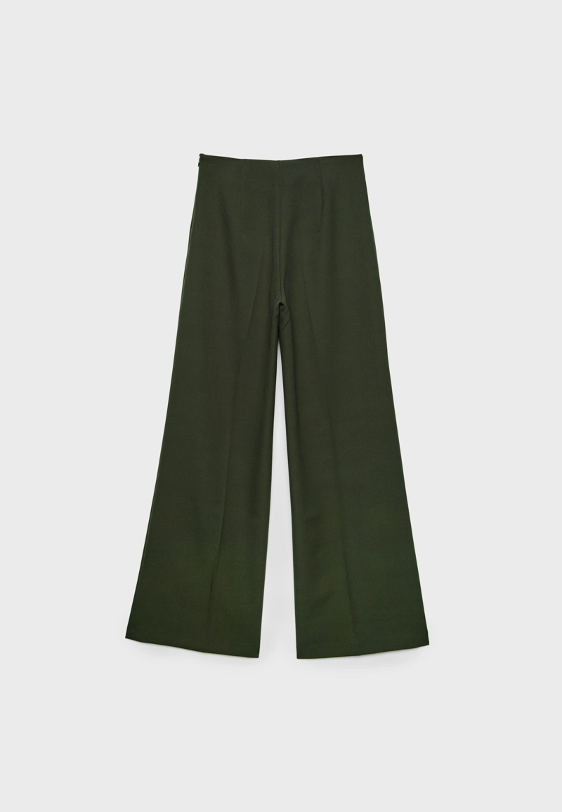 Легкие нарядные брюки