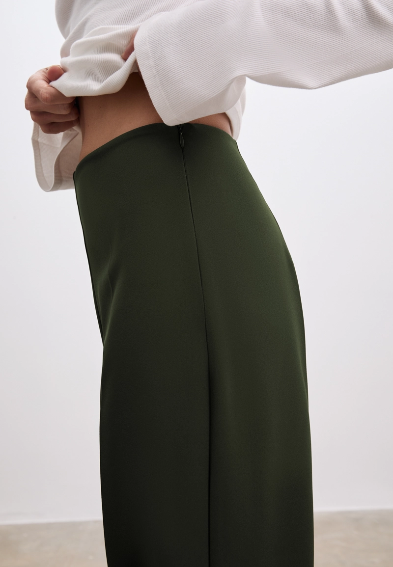 Легкие нарядные брюки