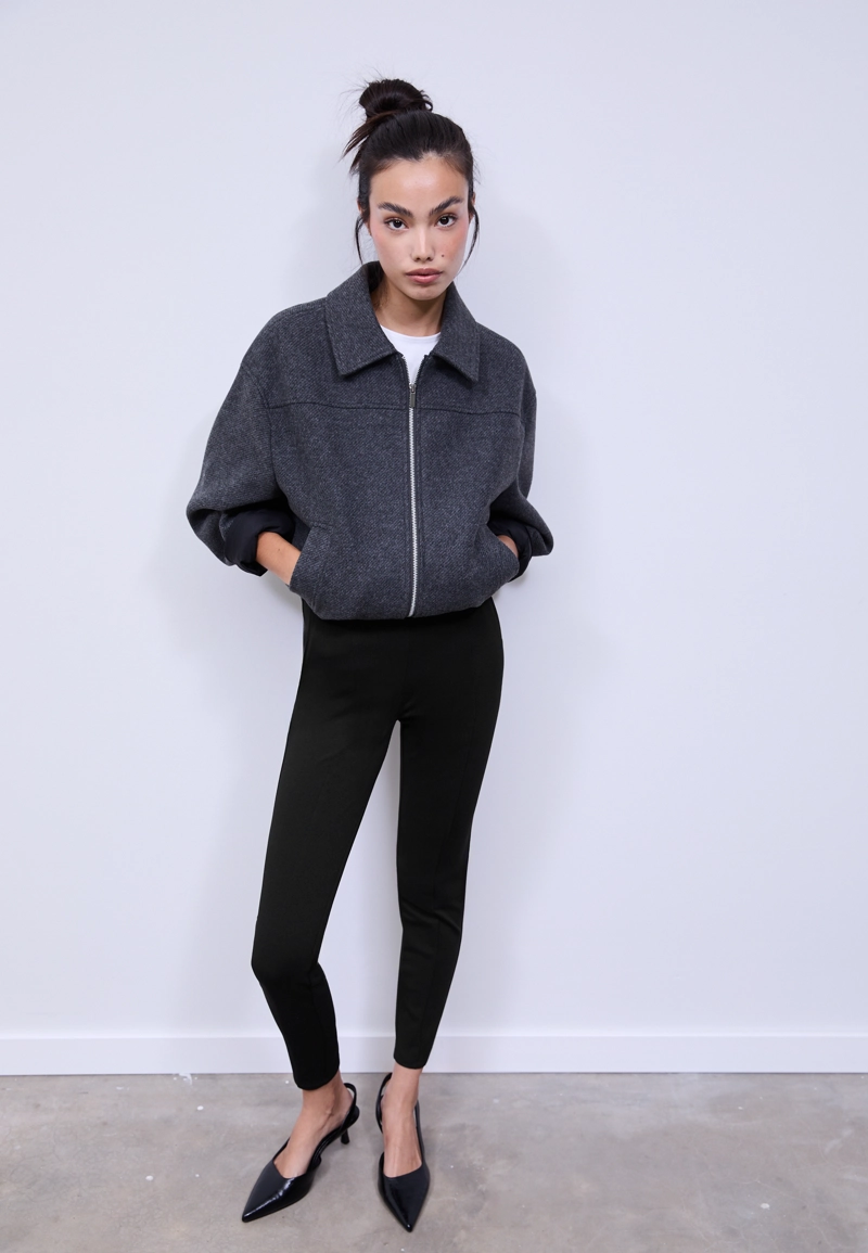 Легинсы из ткани «интерлок» с вырезами