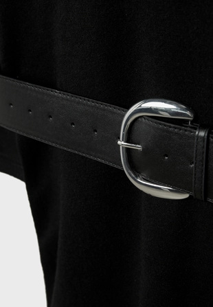 Короткое трикотажное платье с поясом- Заказать в России