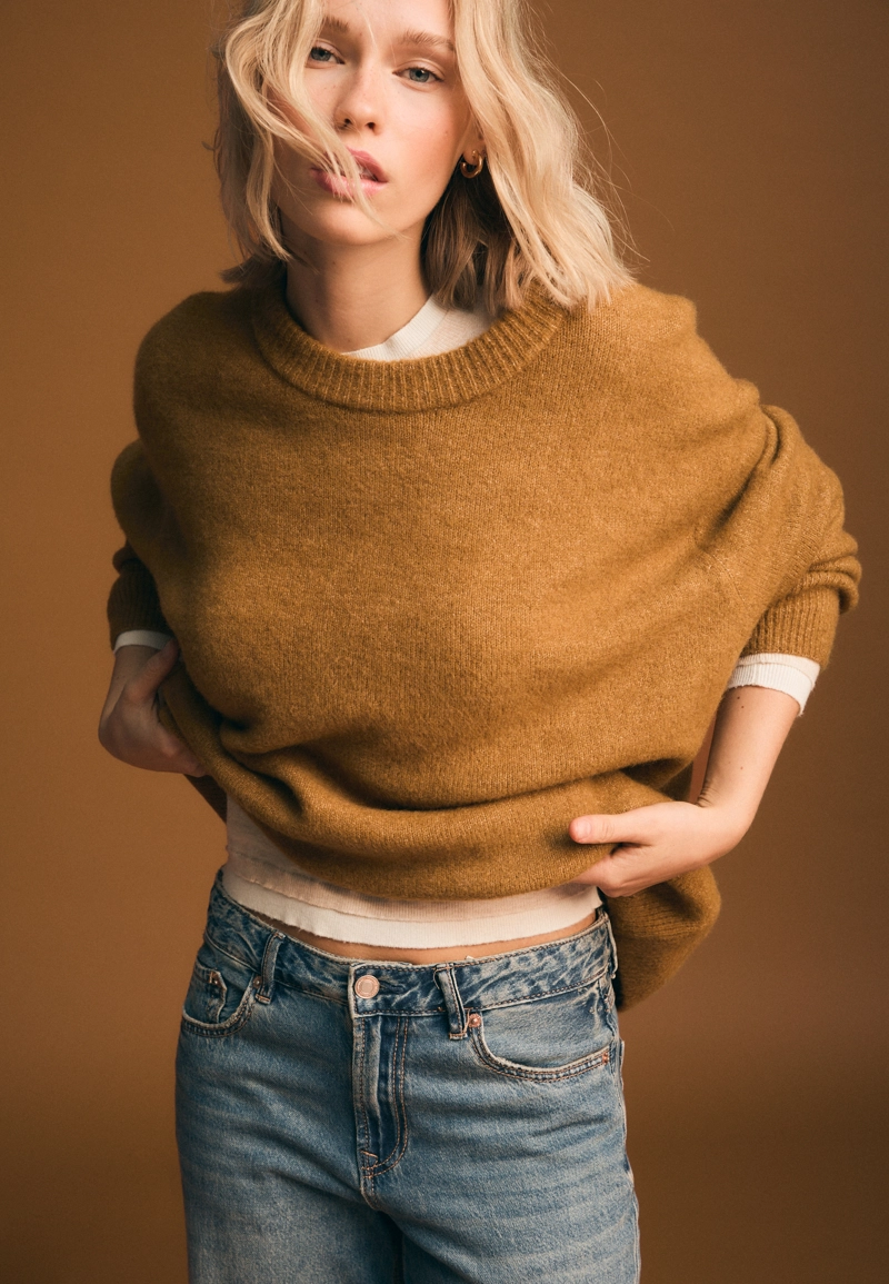 Джемпер из мягкого трикотажа