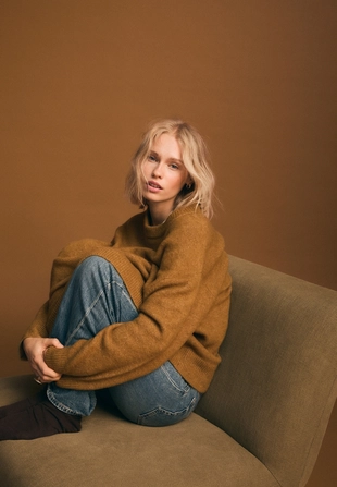 Джемпер из мягкого трикотажа- Заказать в России