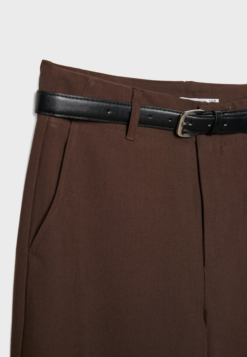 Прямые струящиеся брюки с поясом