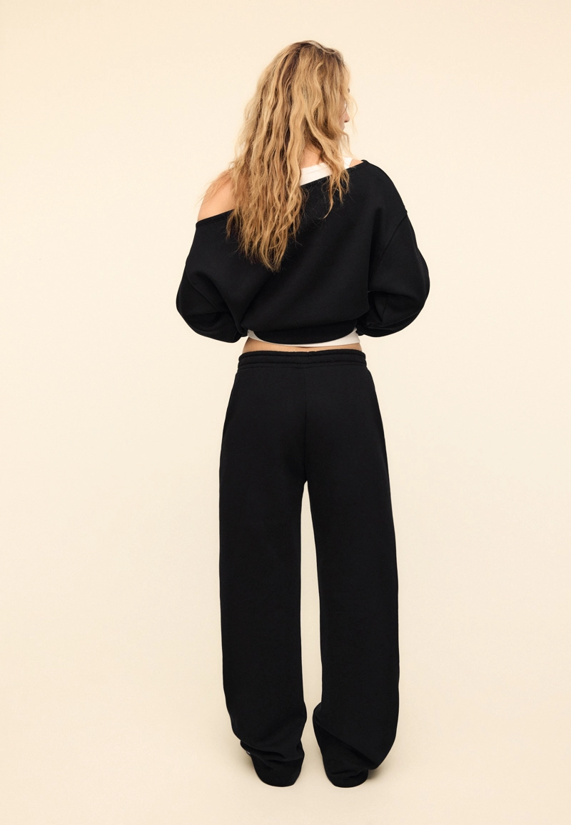 Брюки-джоггеры с заклепками