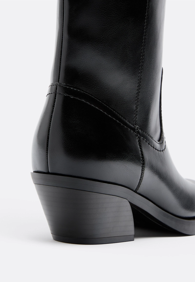 Черные ботфорты-казаки