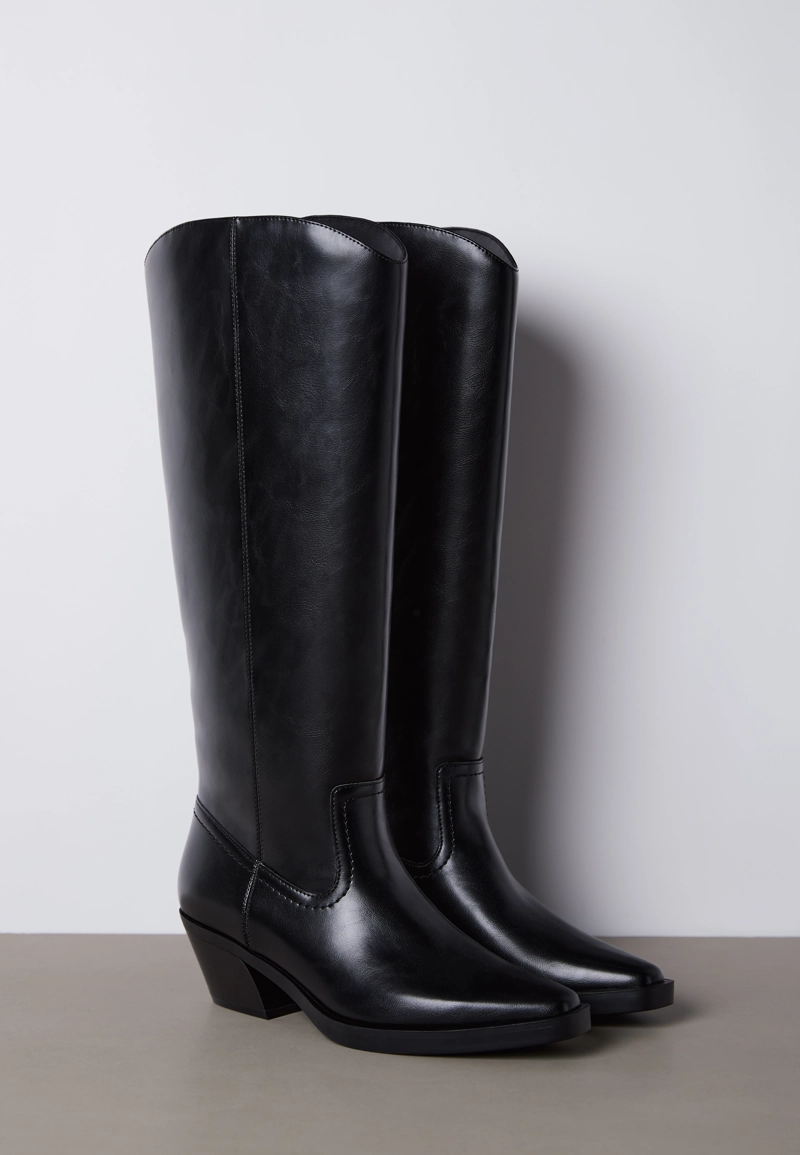 Черные ботфорты-казаки