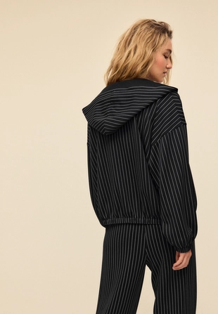 Толстовка в полоску из мягкой ткани- Заказать в России