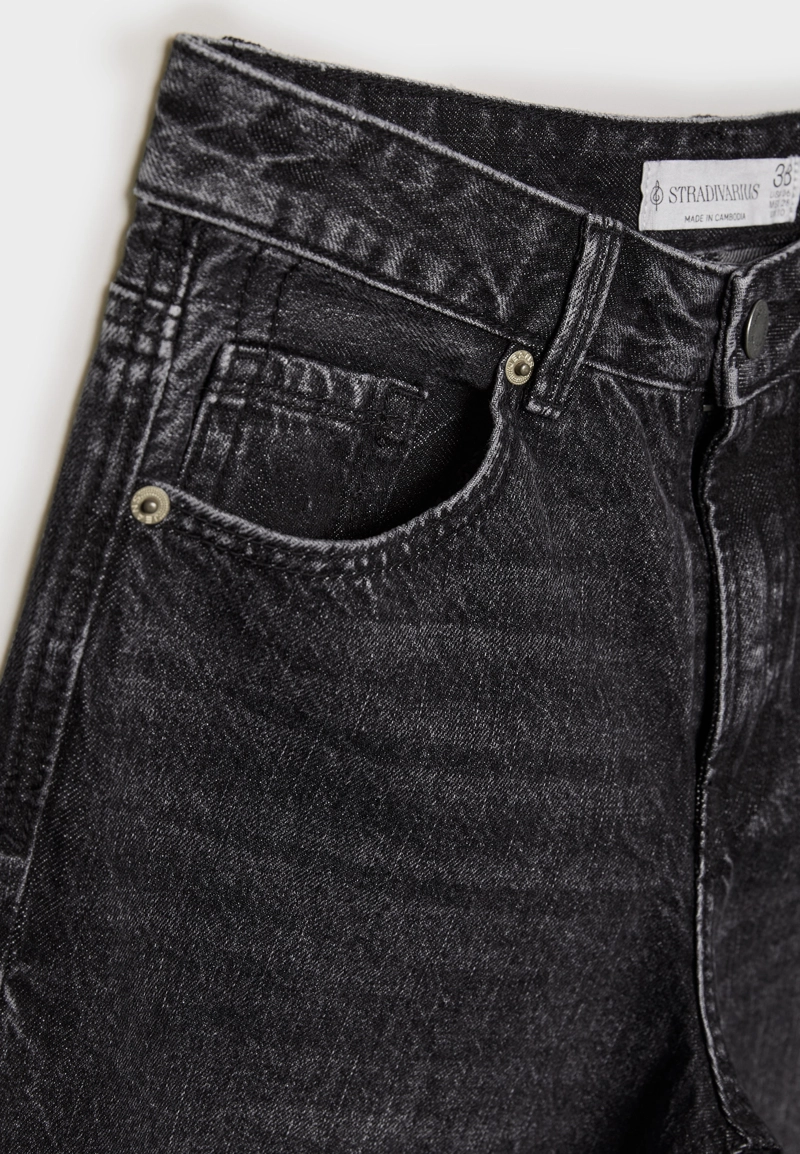 Джинсы прямого кроя