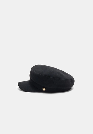 Кепка с заклепками- Заказать в России