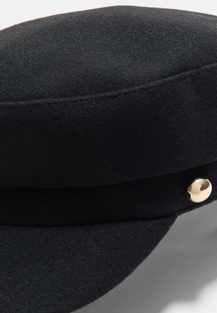 Кепка с заклепками- Заказать в России