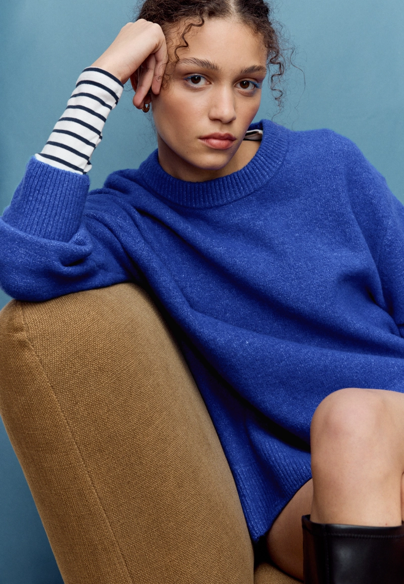 Джемпер из мягкого трикотажа