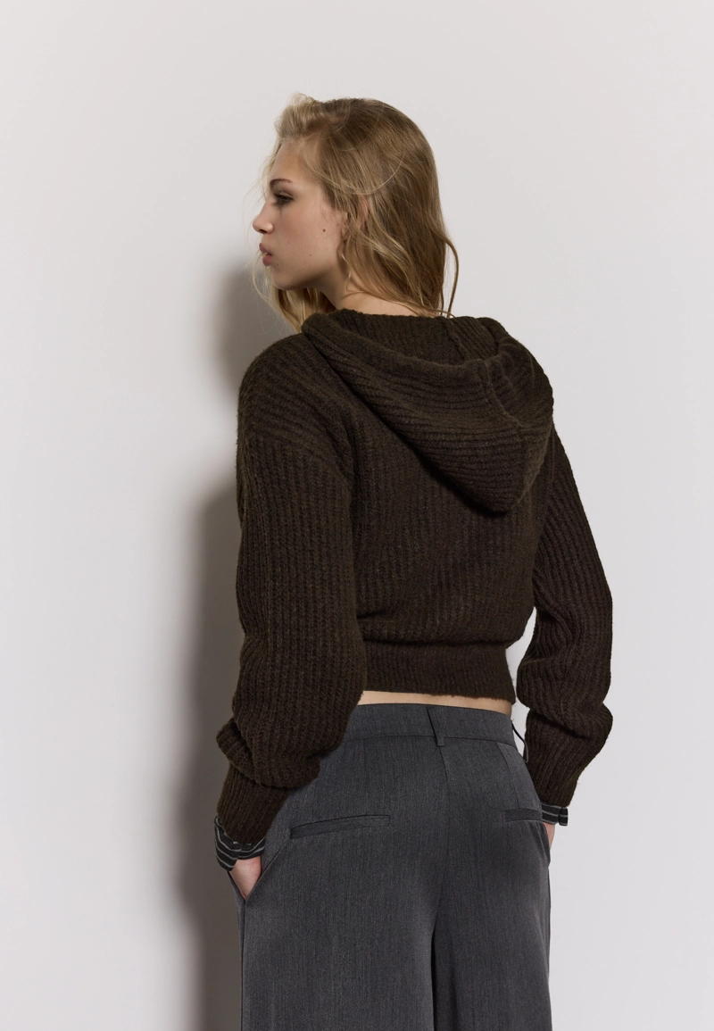 Кардиган с капюшоном на пуговицах