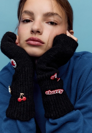 Набор из 5 значков с сердечком и вишней- Заказать в России