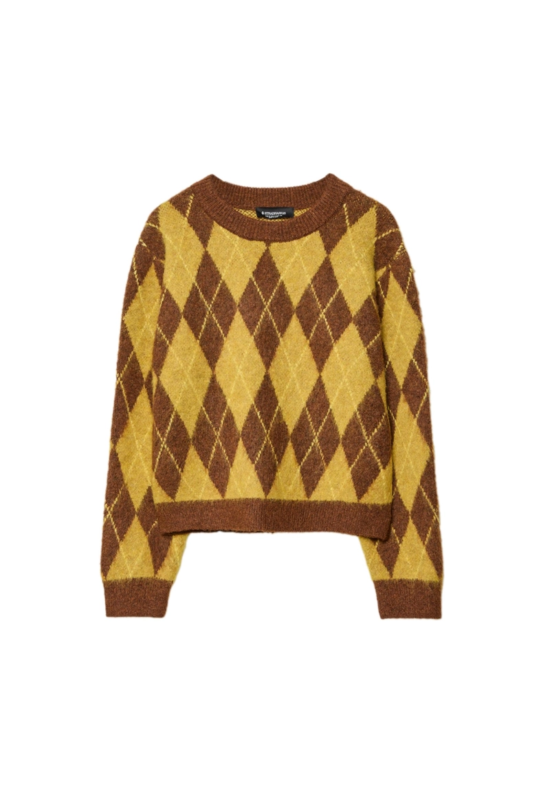 Свитер с ромбовидным узором