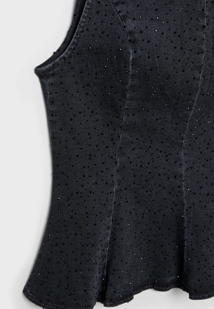 Джинсовый топ с баской и блестящей отделкой- Заказать в России