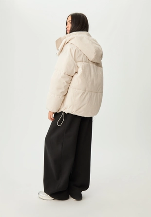 Объемная стеганая куртка с капюшоном- Заказать в России