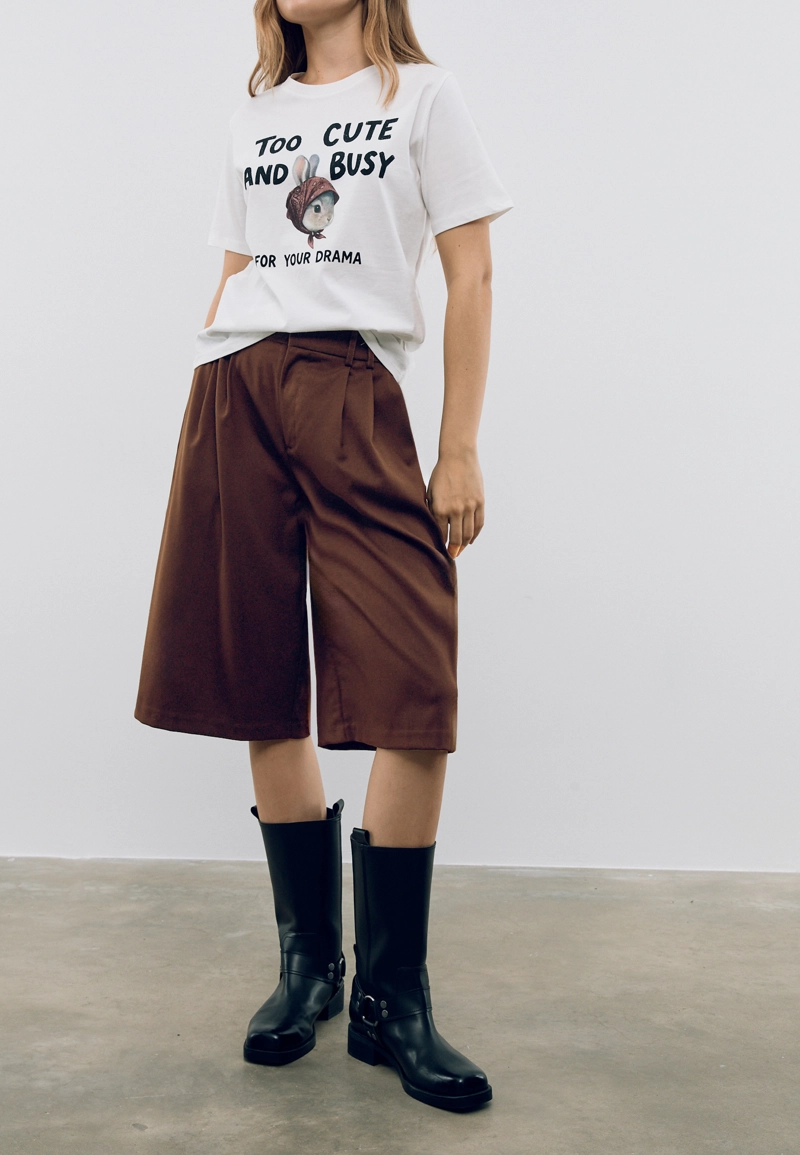 Рубашка классического кроя с кроликом